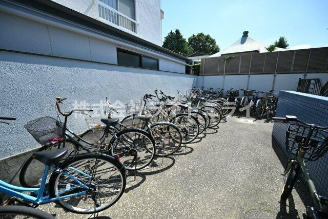 新宿区若松町の賃貸マンションのその他共用部分|駐輪場 