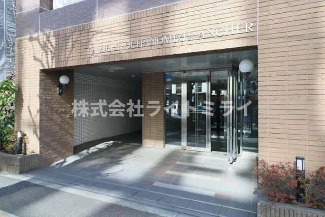 ファミール御茶ノ水アンシェールのエントランス| 
