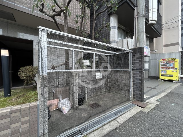 リーガル新大阪Ⅱのその他共用部分|ゴミ置き場