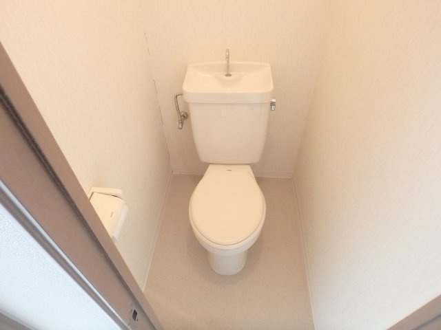 【トイレ】 | クリスタルカーサⅡ | シンプルで使いやすいトイレです
