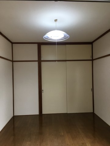 コーポ睦の洋室|洋室・6.0帖※掲載写真は同タイプ別室のものです。																	
																	
