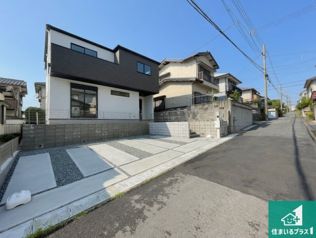 29日(土)30日(日)現地ご見学可能！　神戸市北区広陵町　第4期　新築一戸建ての前面道路含む現地写真|周辺は閑静な住宅街！前面道路広々で車の出し入れも便利です。駐車が苦手な方でも安心して車庫入れできます！