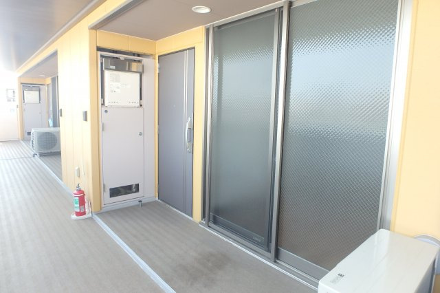 ＮＥＷＯＲＫの玄関
