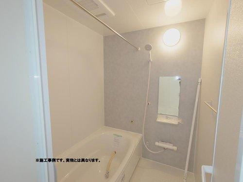 ◇高松市国分寺町新居オール電化住宅⑩◇食洗器や網戸等が設置されているオール電化住宅！の浴室|浴室完成予想図
広い浴室はお子様が遊べるのはもちろん、将来、介護が必要になった時にもとても便利です。