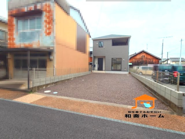 クレイドルガーデン宇多津町第４◇耐震等級３取得の地震に強いオール電化住宅です！の前面道路含む現地写真|外観
入居者以外の出入りが少ないので駐車が苦手な方にも安心です。家族の複数台所有や来客用駐車や将来的な車の増台にも対応しやすいです。