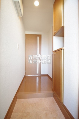 【玄関】 | プレミアムプラスみなみ野Ⅰ | ゆったりとした玄関