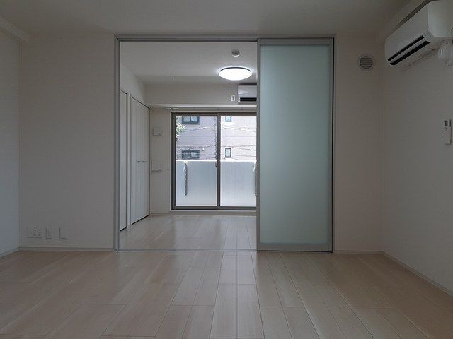 グランスイート新横浜Ⅰの居間・リビング
