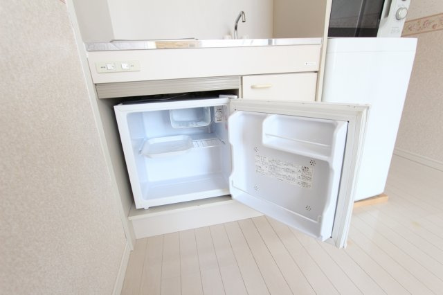 サザンテラス井土ヶ谷のキッチン|同アパートの参考写真です。