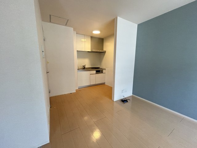 Ｄ-ｒｏｏｍ元町の居間・リビング