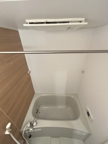 Ｄ-ｒｏｏｍ元町の浴室