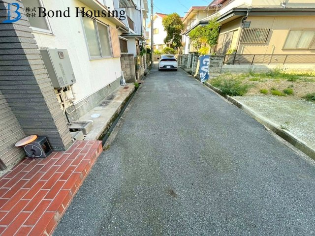 西江井ヶ島駅徒歩8分　大久保町西島　新築限定1棟の前面道路含む現地写真