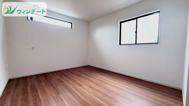 下妻市長塚5期　新築戸建　3号棟の洋室|家具を配置しても広さにゆとりがあり、レイアウトしやすい洋室。インテリアを楽しみながら暮らせます。