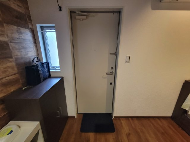 山王２１５７戸建の玄関