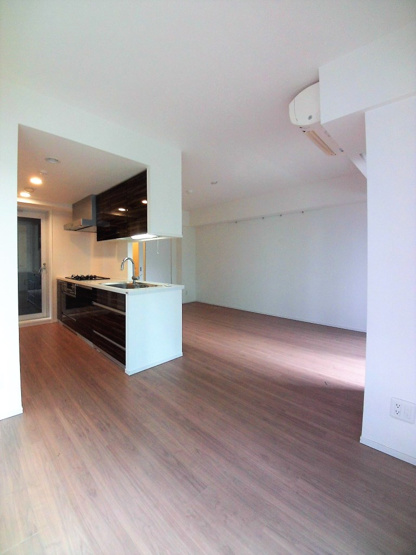 【居間・リビング】 | 文京グリーンコートテラス | ※同物件別住戸の写真を参考に掲載しております。