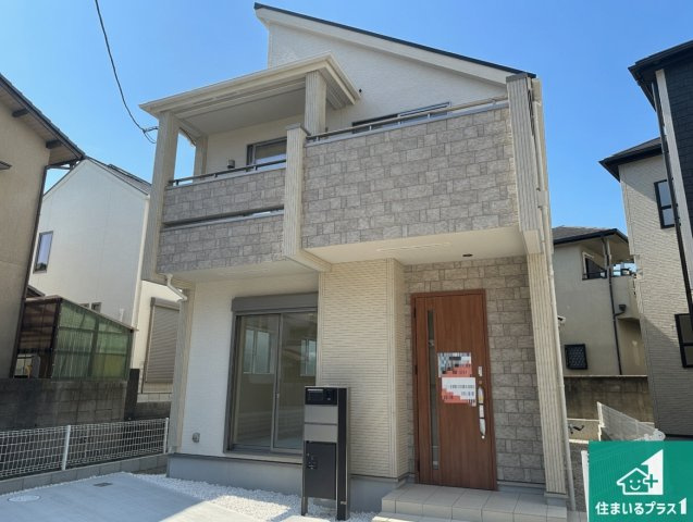 伊丹市鈴原町　新築一戸建ての外観|安心の10年保証！外観を美しく保ち、雨水で汚れを落とします！気になることがありましたら、お気軽にお問い合わせください！