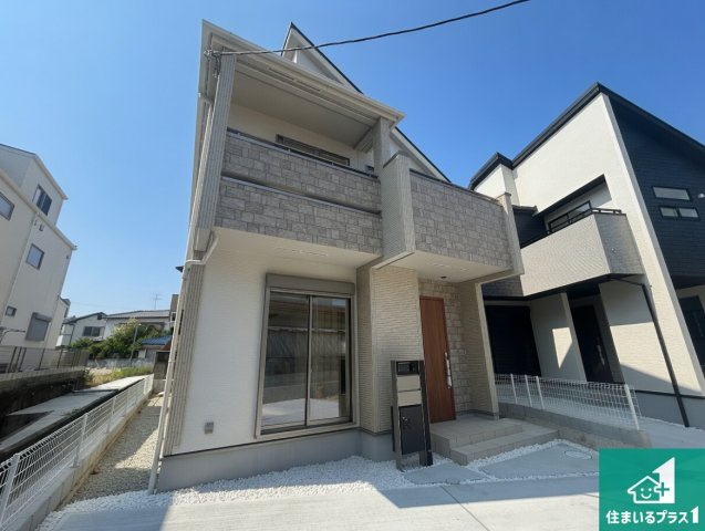 伊丹市鈴原町　新築一戸建ての外観|お客様に長く安心して住んでいだだける事にこだわった家づくり！住んでからのアフターサービスにもしっかりと取り組んでいます！