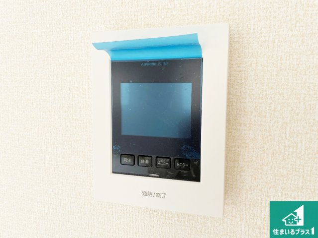 29日(土)30日(日)現地ご見学可能！　伊丹市鈴原町　新築一戸建ての防犯設備|カラーモニターインターホン！声だけでなく来訪者の姿や顔がモニターで確認できるので、小さなお子様がいらっしゃるご家庭でも安心できます！