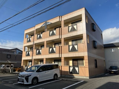 【外観】 | ラフィーヌ上野田 | 外観写真（昼）