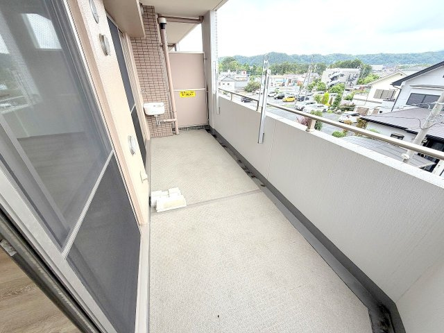 日神パレステージあきる野南のバルコニー