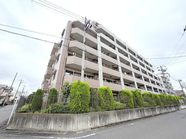 日神パレステージあきる野南の外観