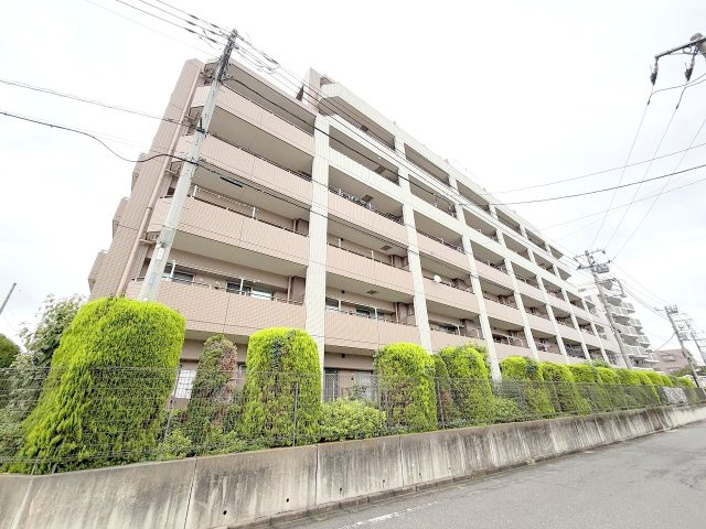 日神パレステージあきる野南の外観