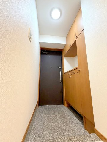 日神パレステージあきる野南の玄関
