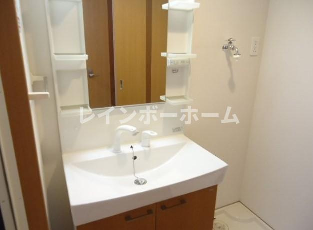 Wood Castleの独立洗面台