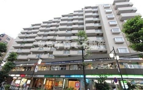 朝日白山マンションの外観