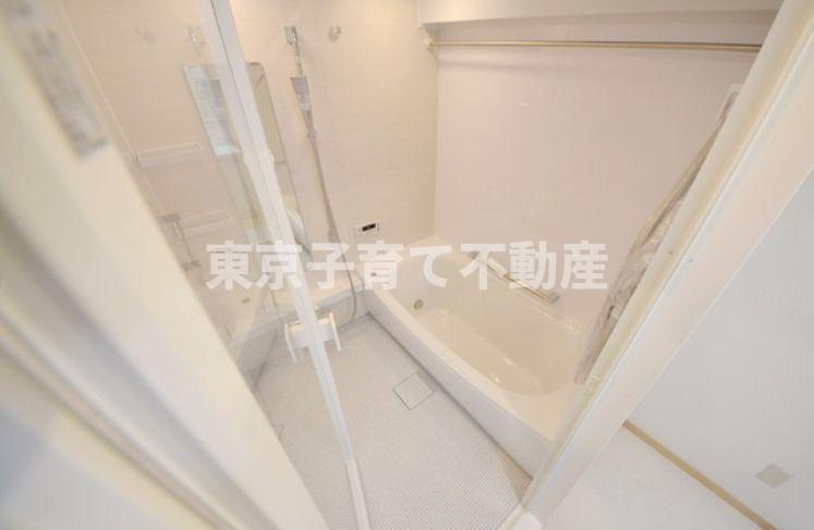 朝日白山マンションの浴室