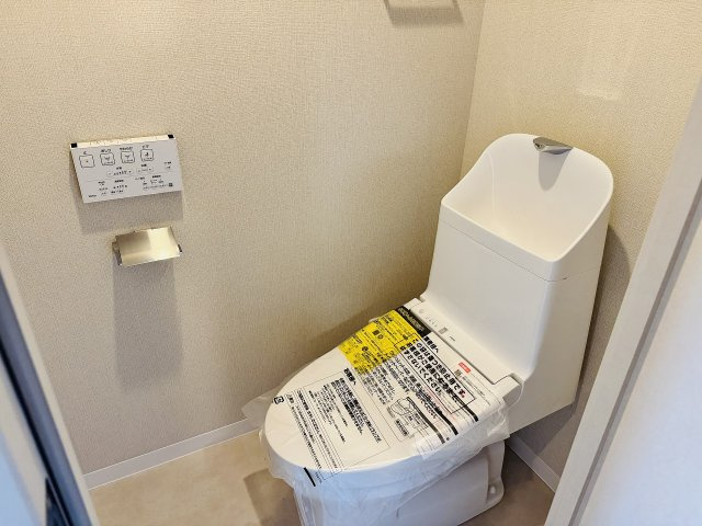 藤和シティホームズ西八王子のトイレ|～新規交換済、暖房温水洗浄機能付きトイレ　冬場は特に嬉しい機能ですね～