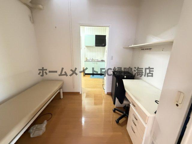 十一屋店舗の内装
