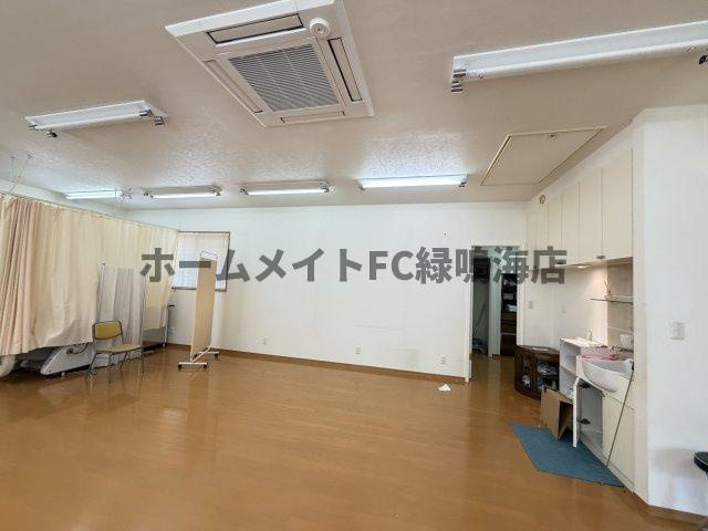 十一屋店舗の内装