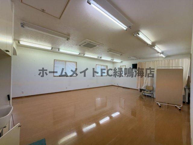 十一屋店舗の内装