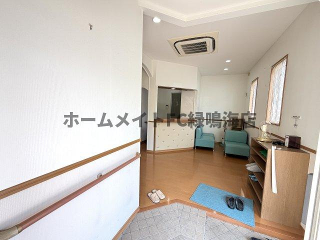 十一屋店舗の内装