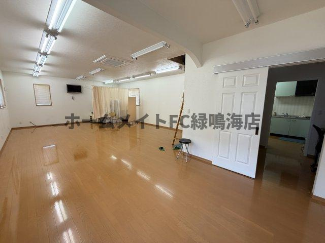 十一屋店舗の内装