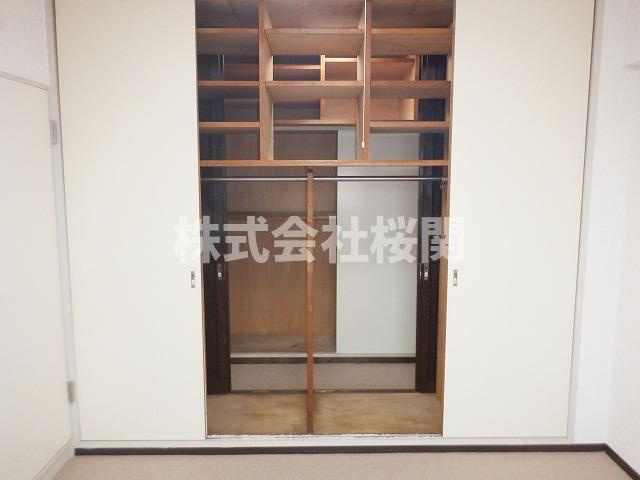 東寺尾ハイツＡ棟の収納
