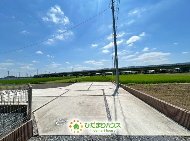 久喜市吉羽　中古一戸建ての駐車場