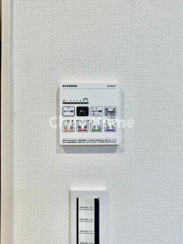 ナイスアーバン浅草の内装|【浴室乾燥機】暖房・冷風・換気・乾燥が可能です。毎日を快適に過ごせるうれしい機能が揃っています。雨の日の洗濯物も安心です。