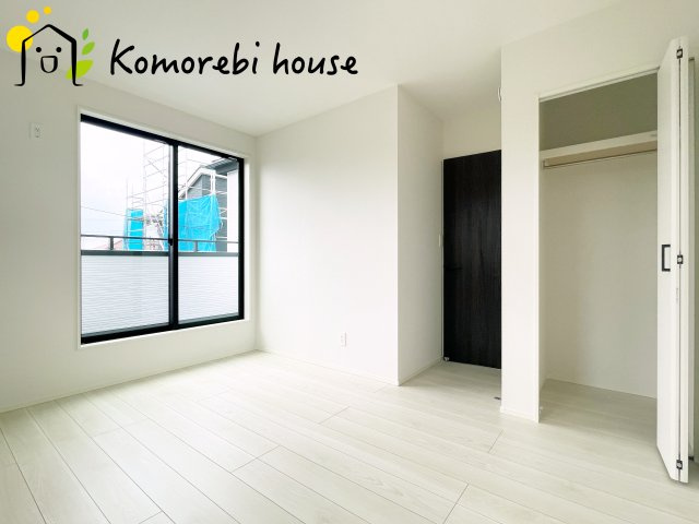 桶川市泉　5期　新築一戸建て　グラファーレ　01の収納|大きなものも収納できそうです