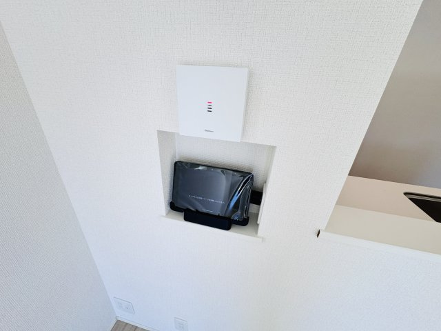 柏市酒井根５丁目新築戸建【酒井根小学校：10分】のセキュリティ|タブレットで確認できるTVインターホンシステム