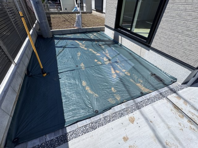 柏市酒井根５丁目新築戸建【酒井根小学校：10分】の庭|リビング前・南側庭スペース