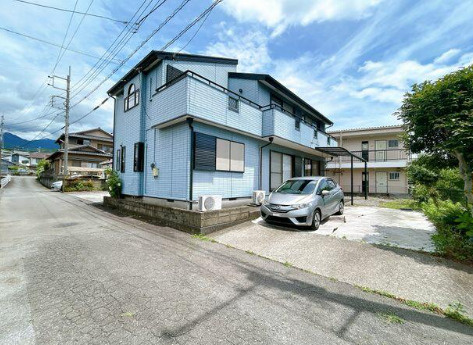 売中古戸建　富士市中里の前面道路含む現地写真
