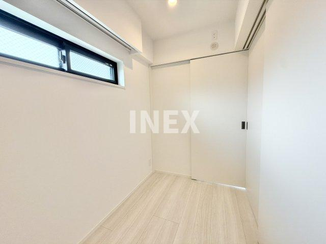 横浜市中区長者町４丁目の賃貸マンションの洋室