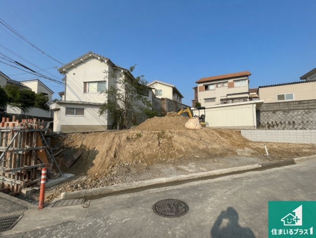 明石市藤江　新築一戸建ての外観|周辺は落ち着いた街並みの住宅地！子育てがしやすい住環境です！まだ未完成ですが、現地でしかわからない事もございます。是非一度ご覧ください。