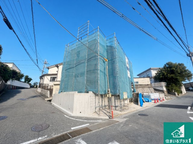 明石市藤江　新築一戸建ての前面道路含む現地写真|周辺は落ち着いた街並みの住宅地！子育てがしやすい住環境です！まだ未完成ですが、現地でしかわからない事もございます。是非一度ご覧ください。