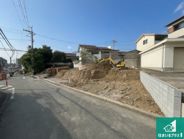 明石市藤江　新築一戸建ての外観|周辺は落ち着いた街並みの住宅地！子育てがしやすい住環境です！まだ未完成ですが、現地でしかわからない事もございます。是非一度ご覧ください。