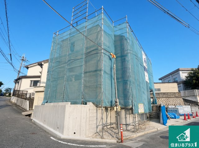 明石市藤江　新築一戸建ての外観|周辺は落ち着いた街並みの住宅地！子育てがしやすい住環境です！まだ未完成ですが、現地でしかわからない事もございます。是非一度ご覧ください。