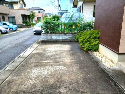 滑川町月の輪3丁目 中古戸建の駐車場