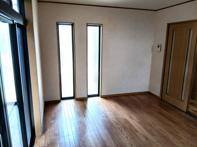 滑川町月の輪3丁目 中古戸建の居間・リビング