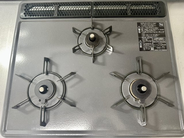 第５よしみビルのその他共用部分|三口ガスコンロ！！※写真は４０１号室。５０２号室は内装が一部異なります。